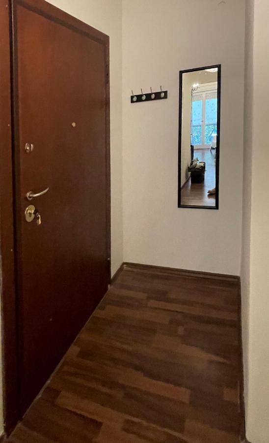 Апартаменты Διαμερίσμα Με 1 Κρεβατοκάμαρα Και Ένα Σαλόνι Афины Экстерьер фото